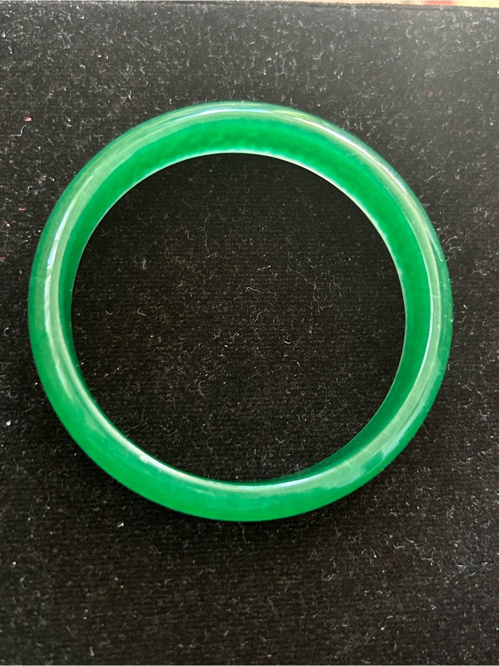 Classic Green Jade-Style Women's Bangle Bracelet